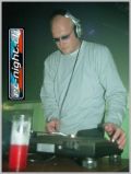 DJ Tillmann @ work @ Sunshine Party '01